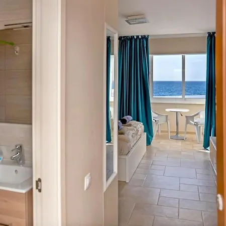 First Line Ocean View 푸에르토 데 산티아고