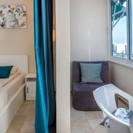 Apartment First Line Ocean View *