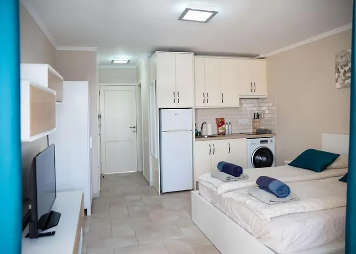 First Line Ocean View 圣地亚哥港