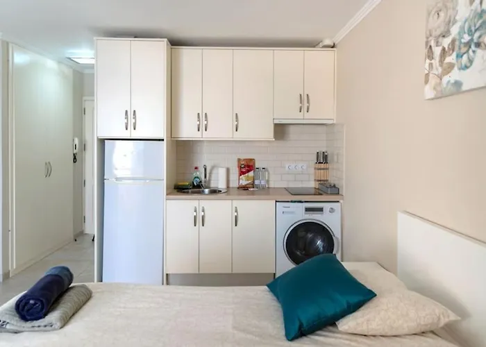 First Line Ocean View Apartment *