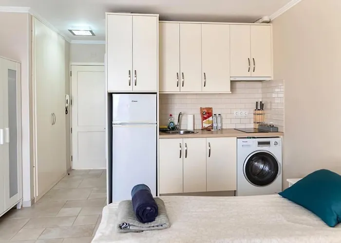 First Line Ocean View Apartment *